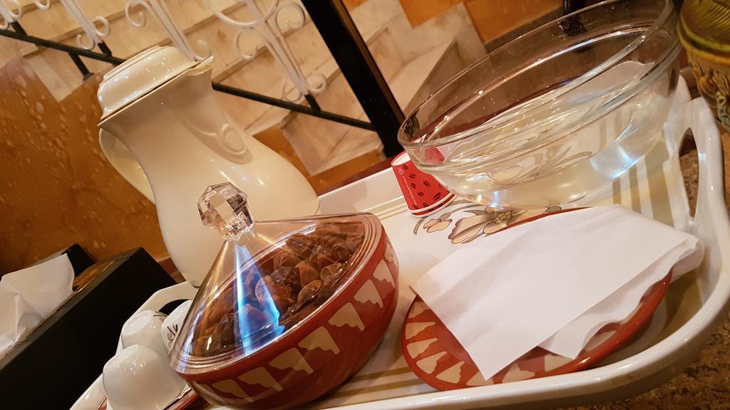 Al Majd Hotel ‘Ibrī Zewnętrze zdjęcie